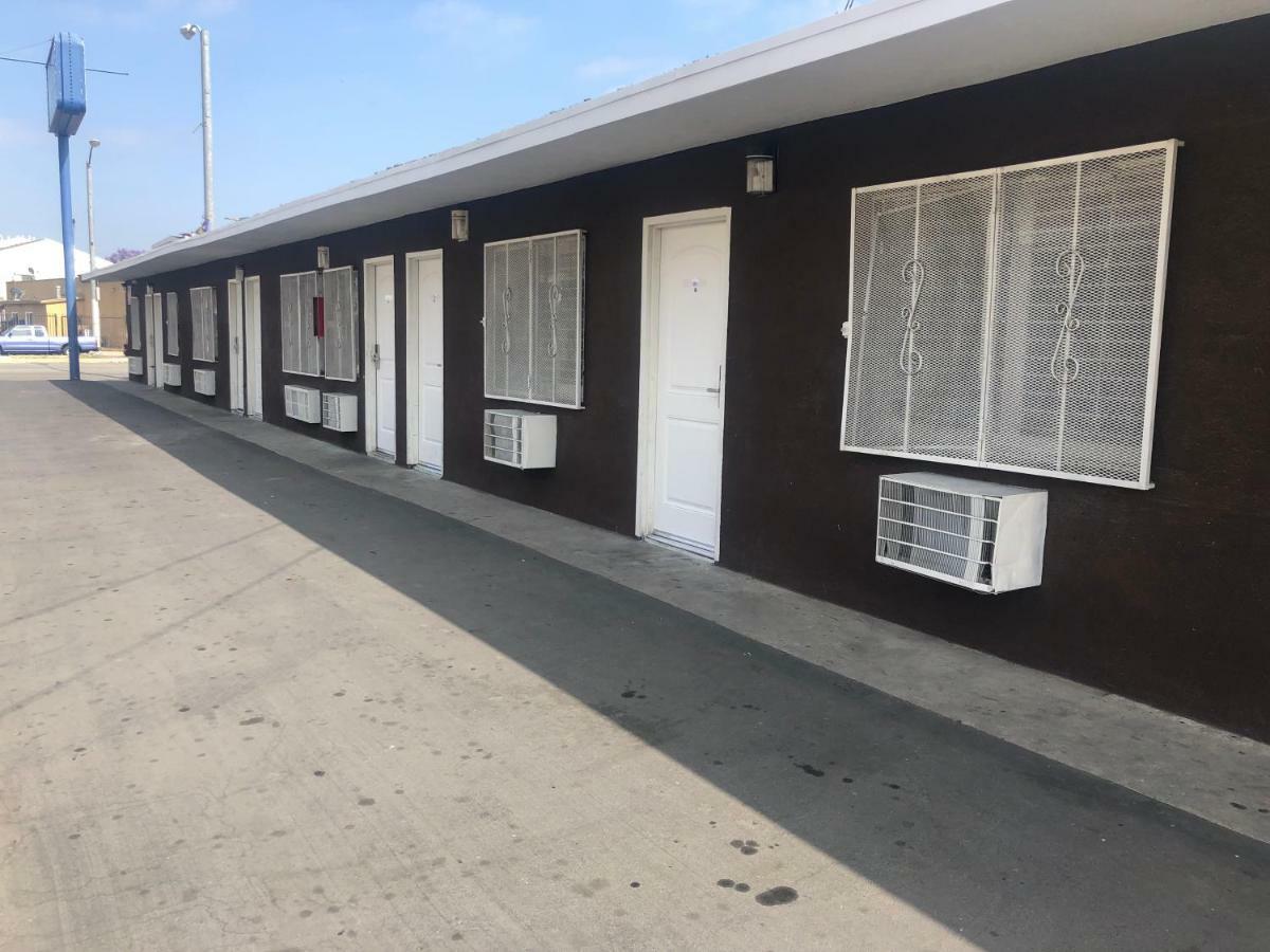 Mi Casa Motel Lynwood Exterior photo